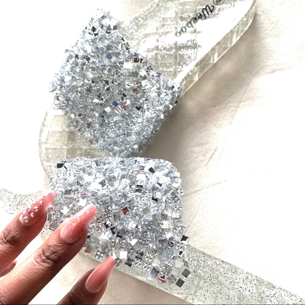•Drip Drip Bling• Embellished Jelly Slides - Picture 4 of 5